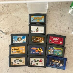 Gameboy adv. sp game bundle (1 movie) with clear game case